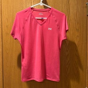 Women’s Under Armour shirt